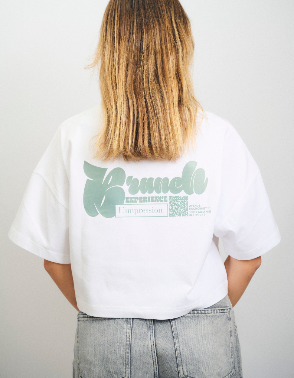 T-shirt Crop Blanc Brunch Experience X L'Impression Café