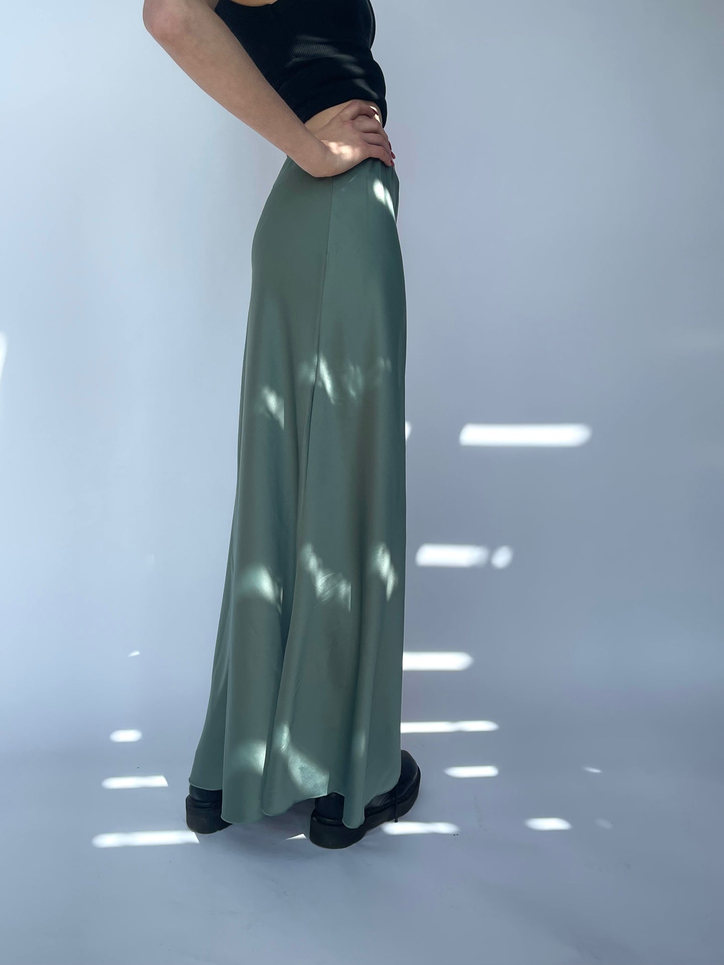 Jupe effet satiné vert d'eau