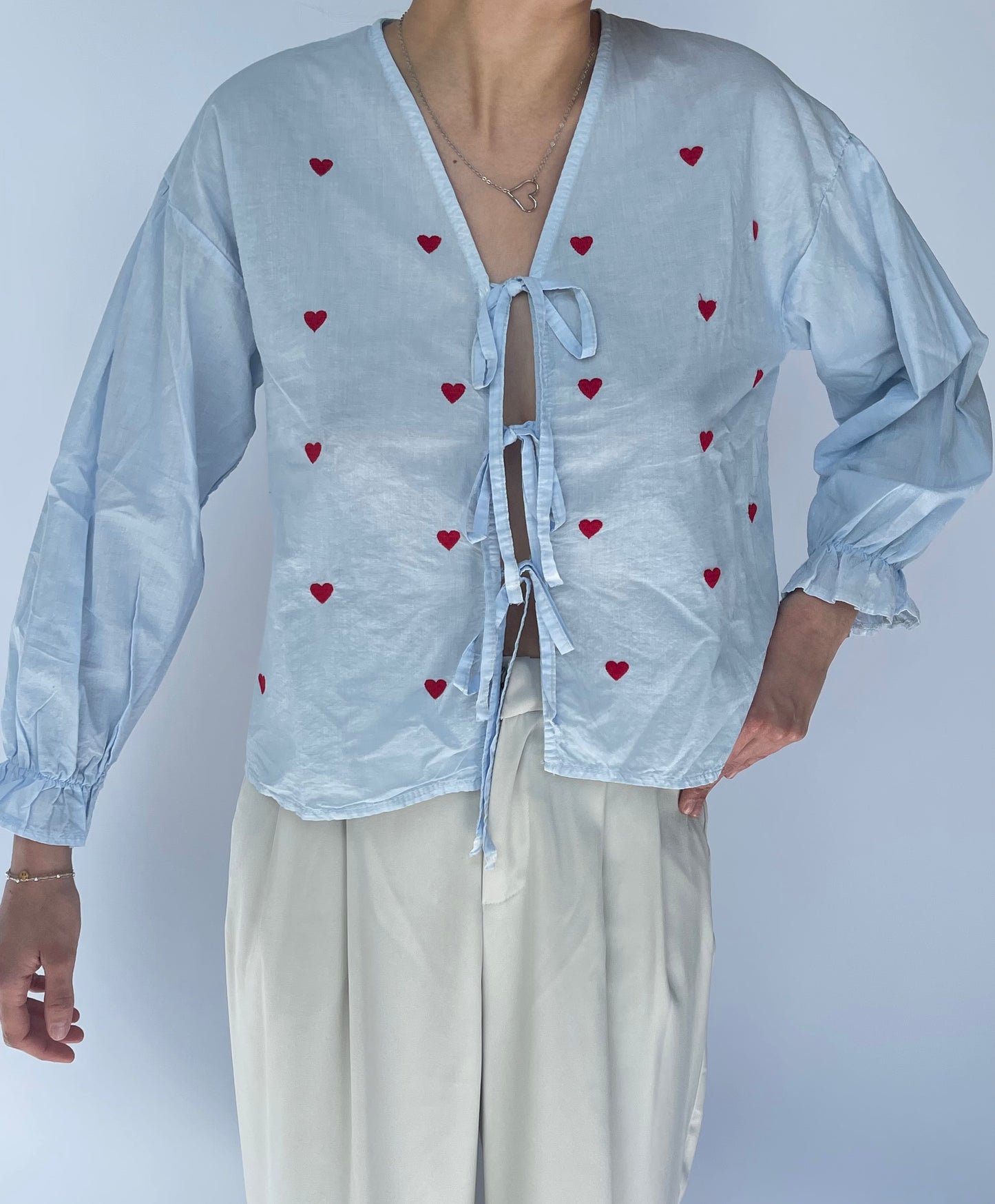 Blouse broderies coeur
