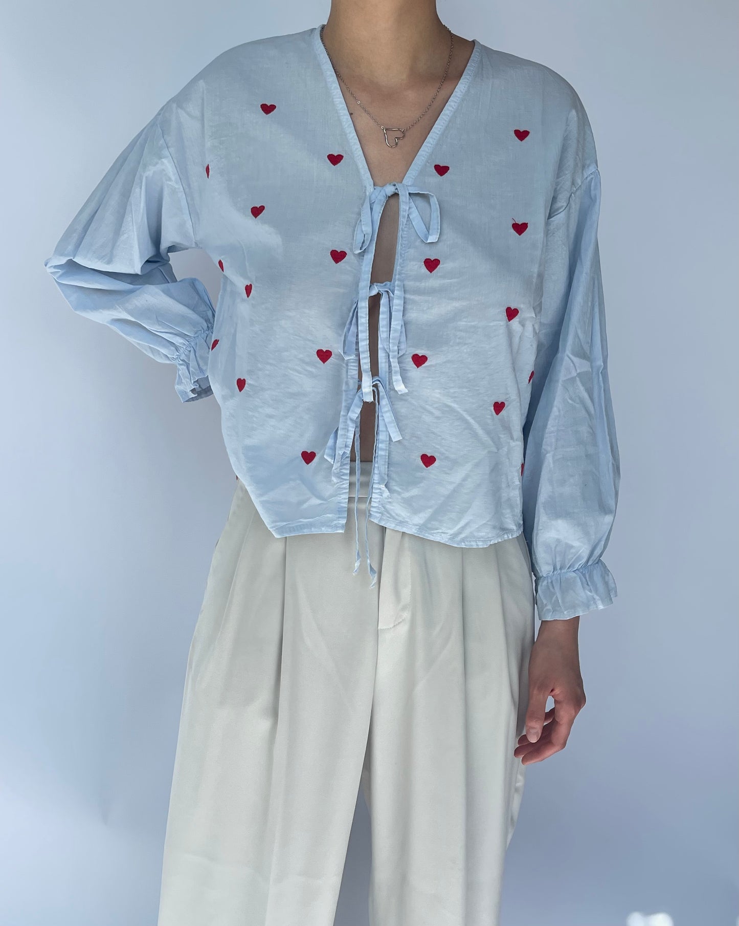 Blouse broderies coeur